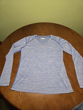 Columbia Shirt Womens M Blue Omni-Freeze Long Sleeve V-Neck Space Dye Active